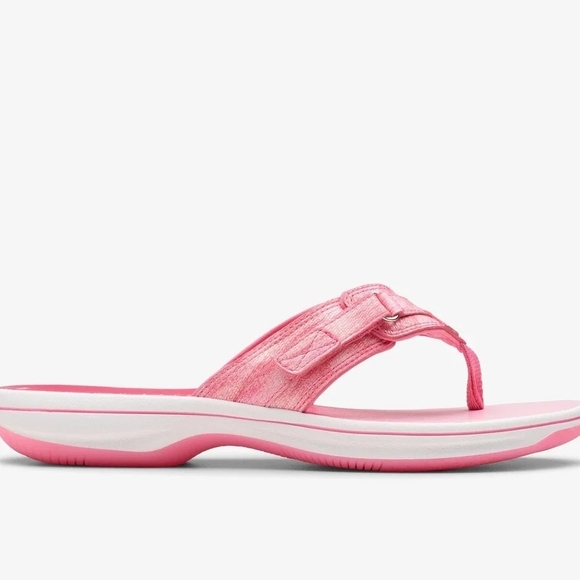 Clarks Pink Cloudsteppers Slip-On Thong Sandals - Picture 3 of 8